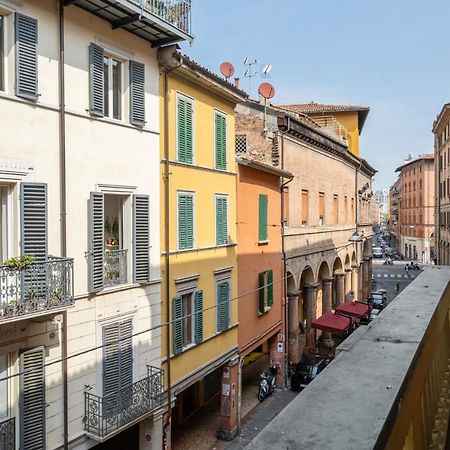 A Due Passi Dalla Pinacoteca Apartment Bologna Bagian luar foto
